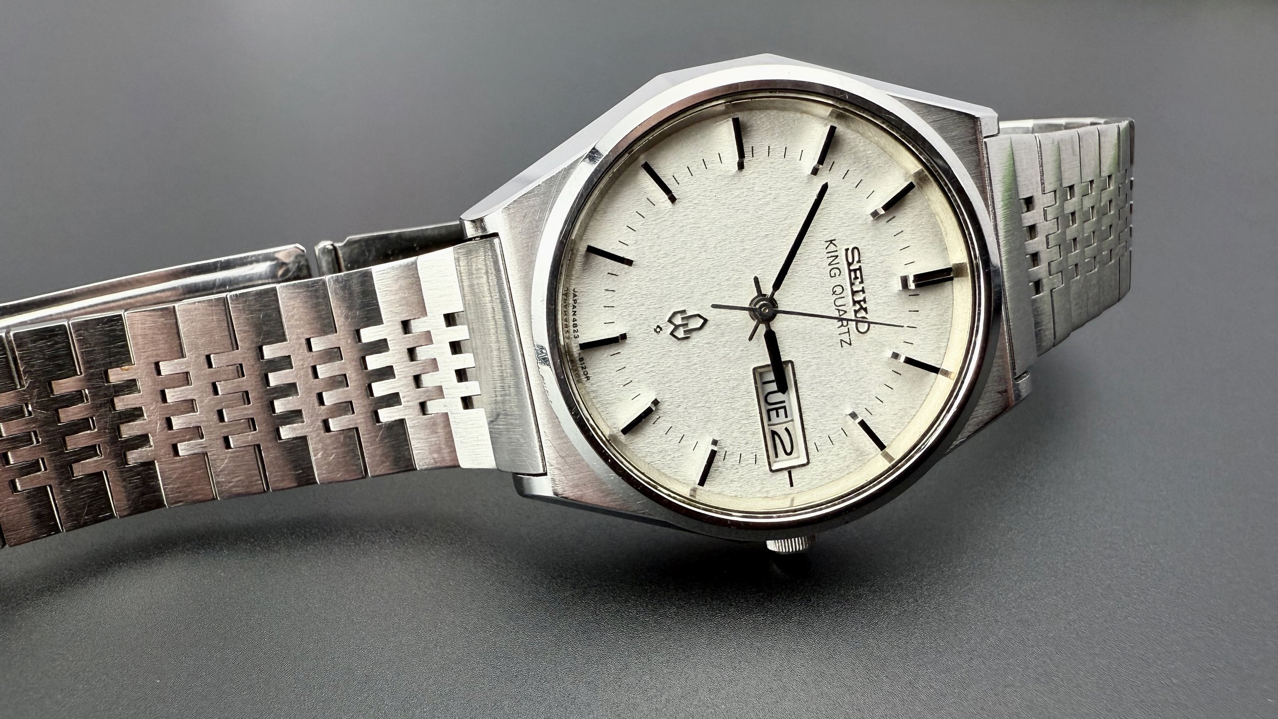 Seiko Quartz Chronograph 8M25-8000 — VintageSeikos.NL Seiko Quartz Chronograph 8M25-8000 — VintageSeikos.NL